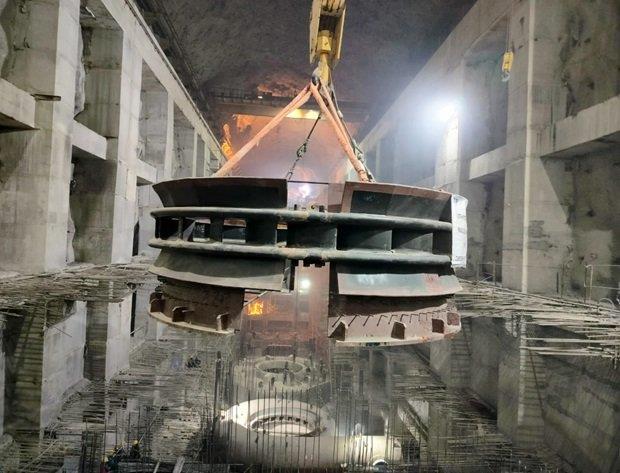 Lowering of Stay Ring at Unit-3 of Powerhouse in ...