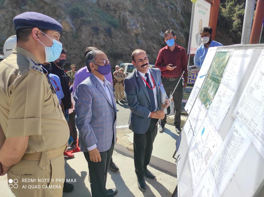 Kwar HEP Site Visit of Sh. Alok Kumar, Secretary Power, GOI, along with Joint Secretary- Distribution, CMD-NHPC, MD-CVPPPL and others Dignitaries & Sr. Officers on 07-10-2021