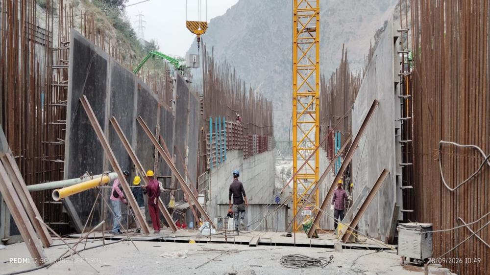 HM WORKS- SPILLWAY SIDE LINERS IN S3 & S4 BLOCK