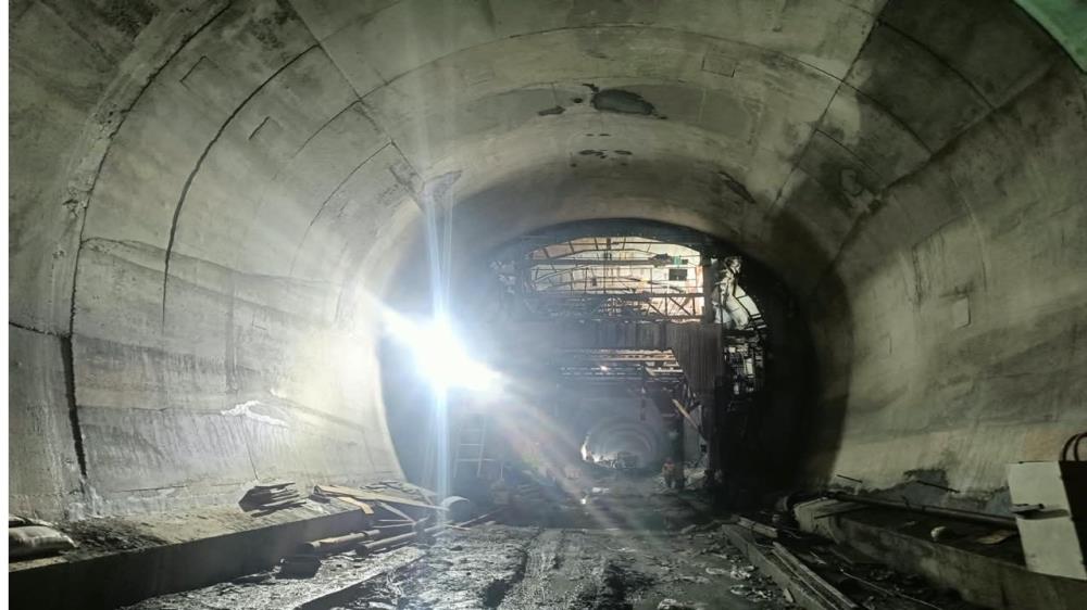 CONCRETE LINING - TRT-1 D/SFROM INTERMEDIATE ADIT