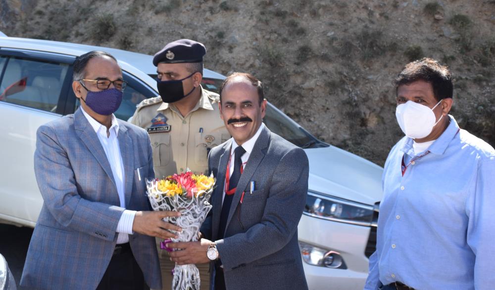 Kwar HEP Site Visit of Sh. Alok Kumar, Secretary Power, GOI, along with Joint Secretary- Distribution, CMD-NHPC, MD-CVPPPL and others Dignitaries & Sr. Officers on 07-10-2021