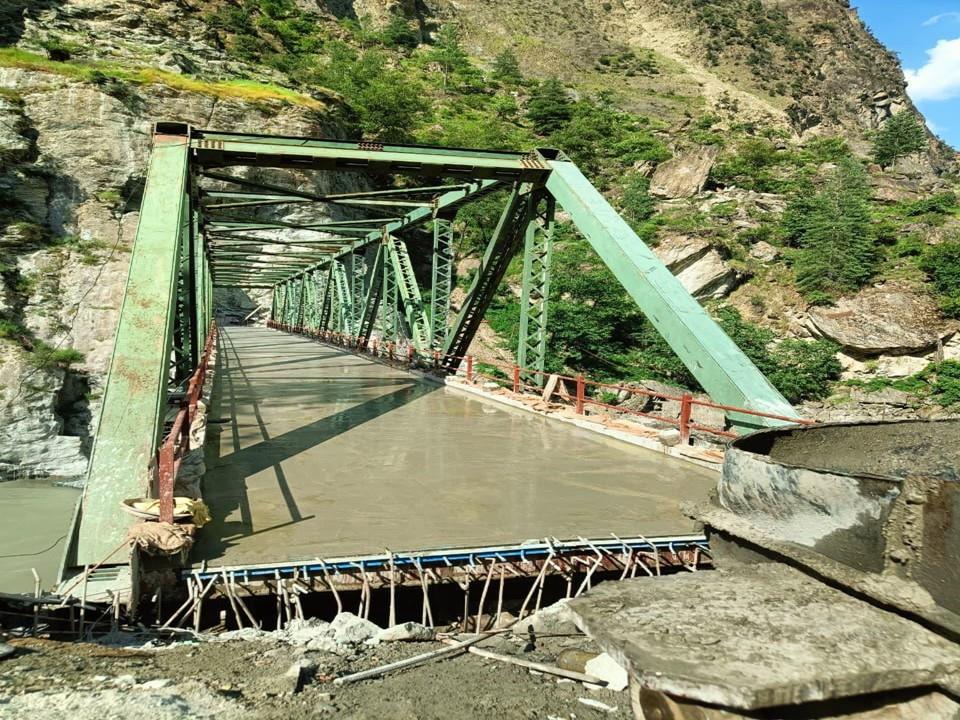TRT outlet Bridge