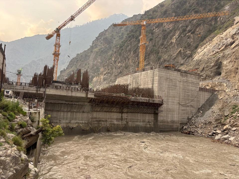 Dam Concreting