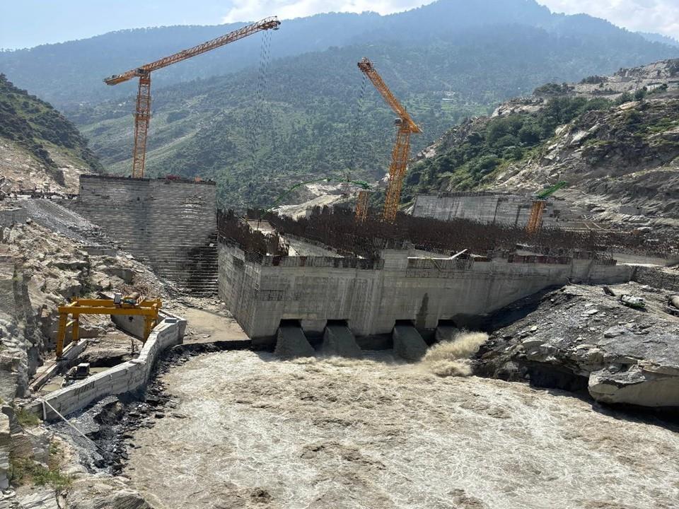 Dam Concreting