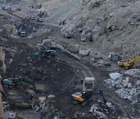 Removal of Debris from Dam Pit Area
