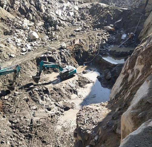 Removal of Debris from Dam Pit Area