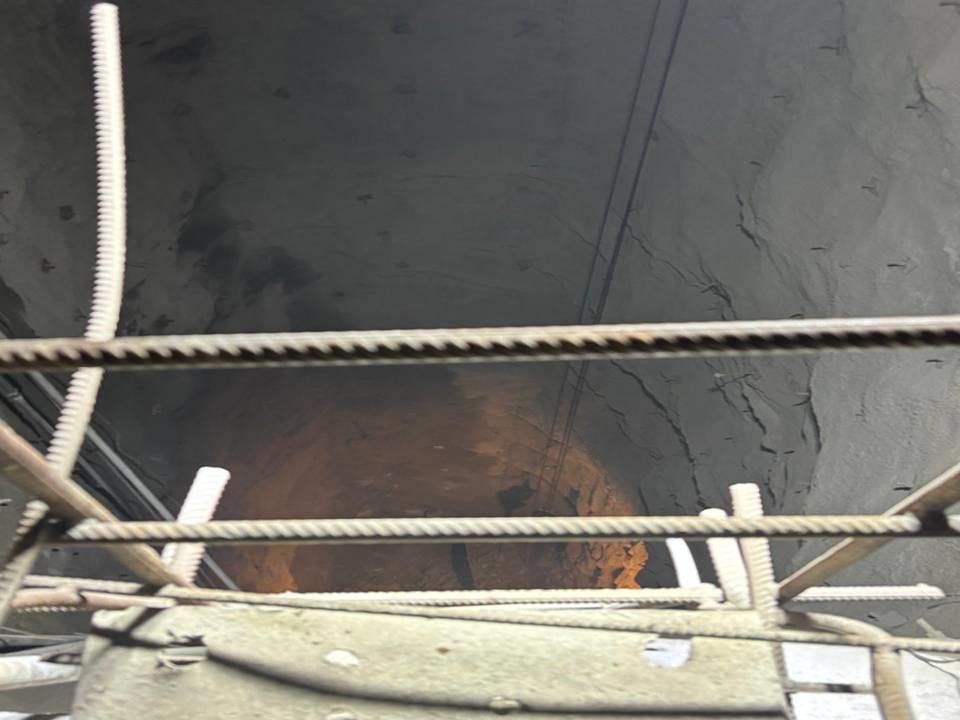 DRAFT TUBE GATE SHAFT  - 4