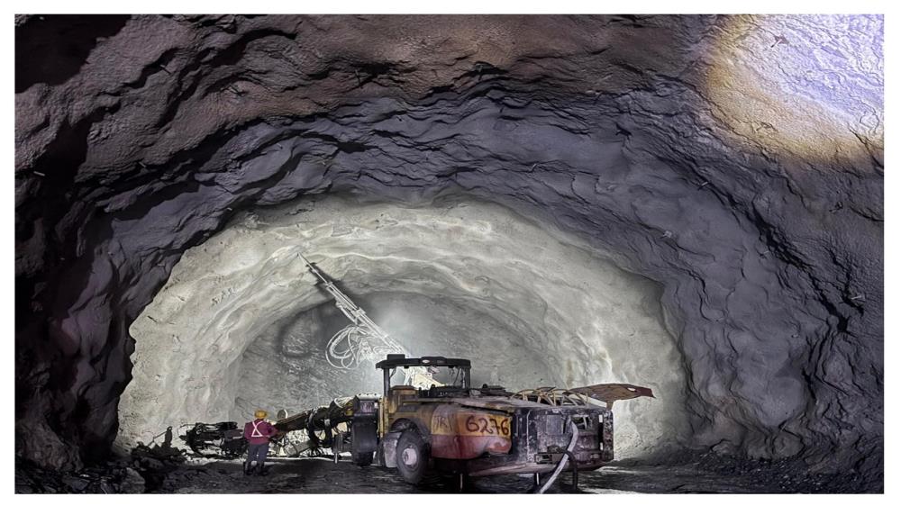 Excavation of TRT-1 U/s from Intermediate Adit