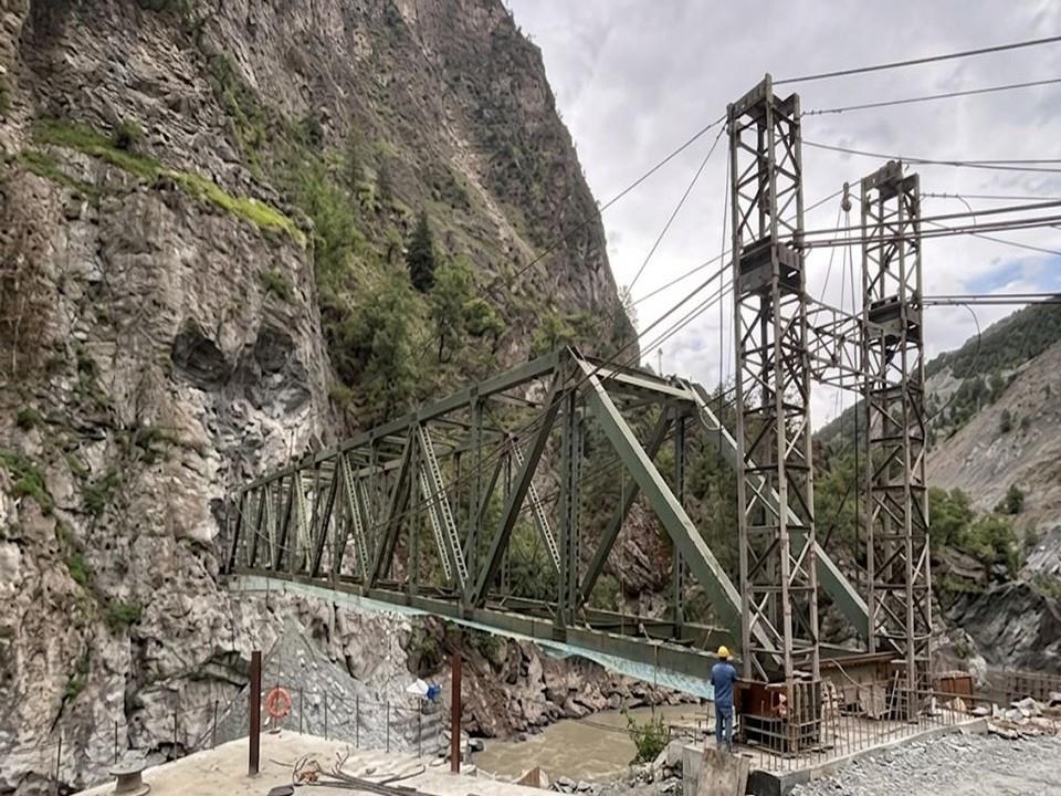 Launching of TRT Outlet Bridge